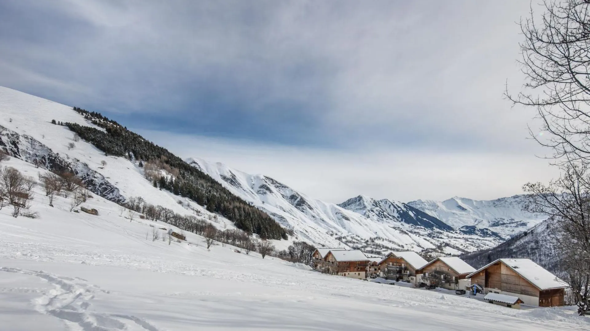 Apartment Les Grizzlis By Interhome Saint-Sorlin-d'Arves